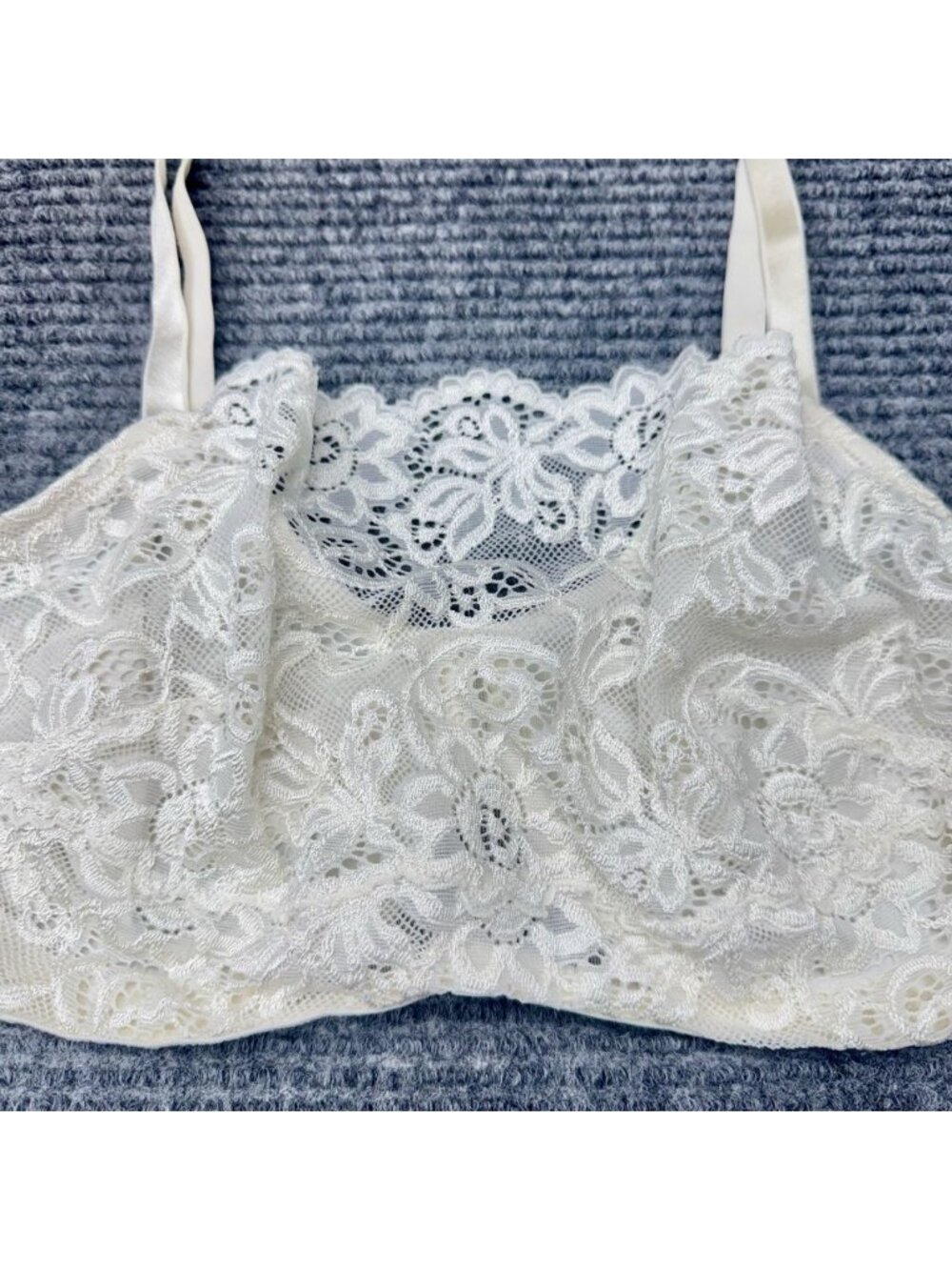 Olga Bra 36D Pretty Lace Cami Underwire Unlined Off White Floral Overlay 35263 - Picture 2 of 6